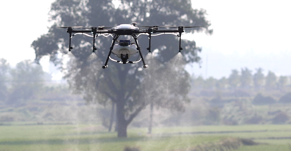 DRONE-AGRICULTURE-SRAY-500-1.gif